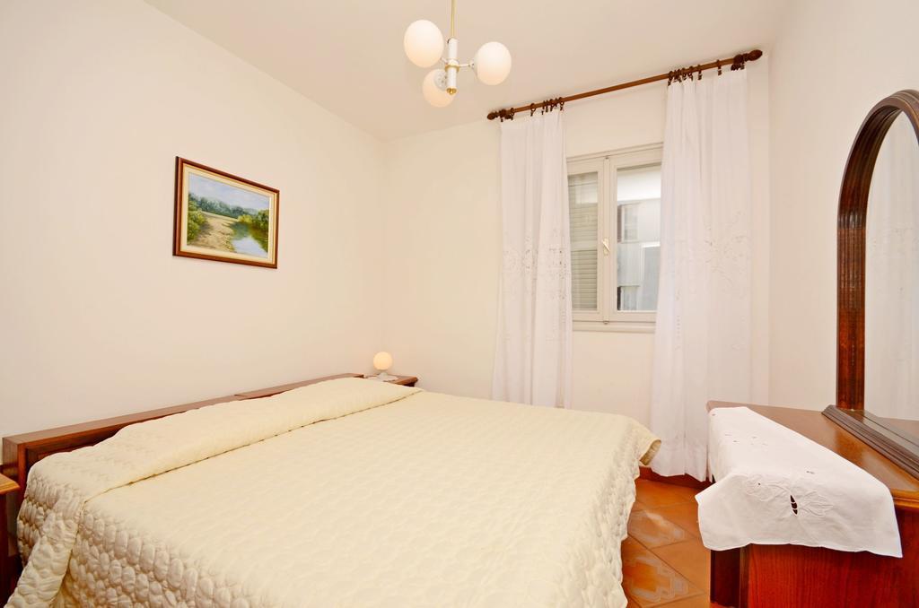 Apartments Dea Porec Ngoại thất bức ảnh